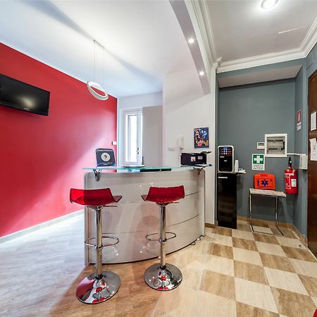 La Dolce Vita Barberini Rome Bagian luar foto
